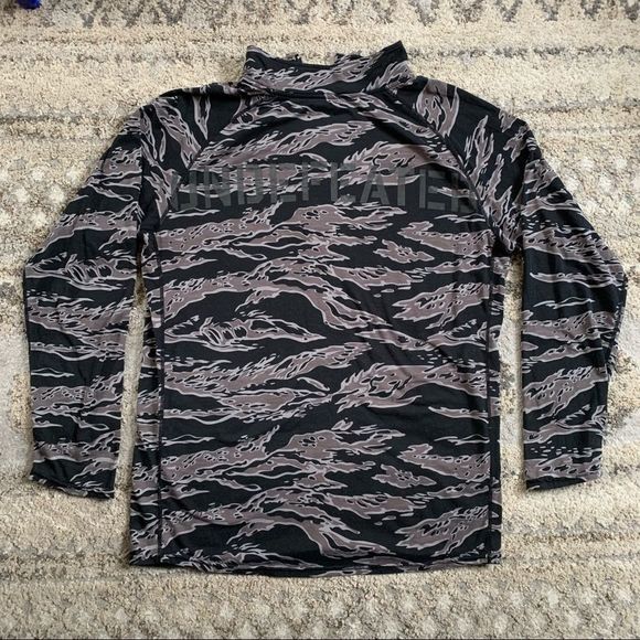Undefeated Black Tiger Camo Reflective Pullover 1/4 Zip Sweatshirt M-L - Picture 1 of 11